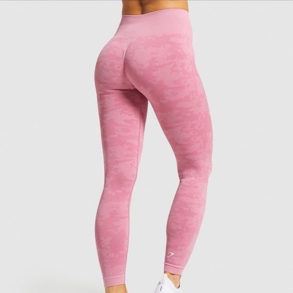 Gymshark Pants - Size M Pink Camo Gymshark Leggings
